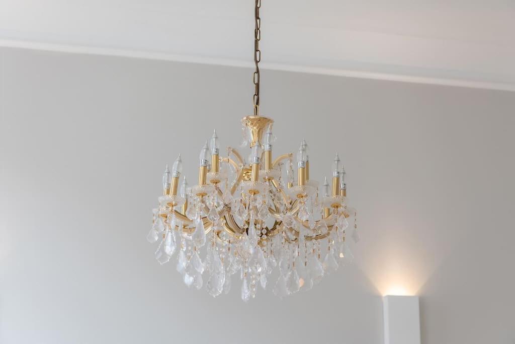 Presidential With 14ft High Ceilings & Private Elevator Londres