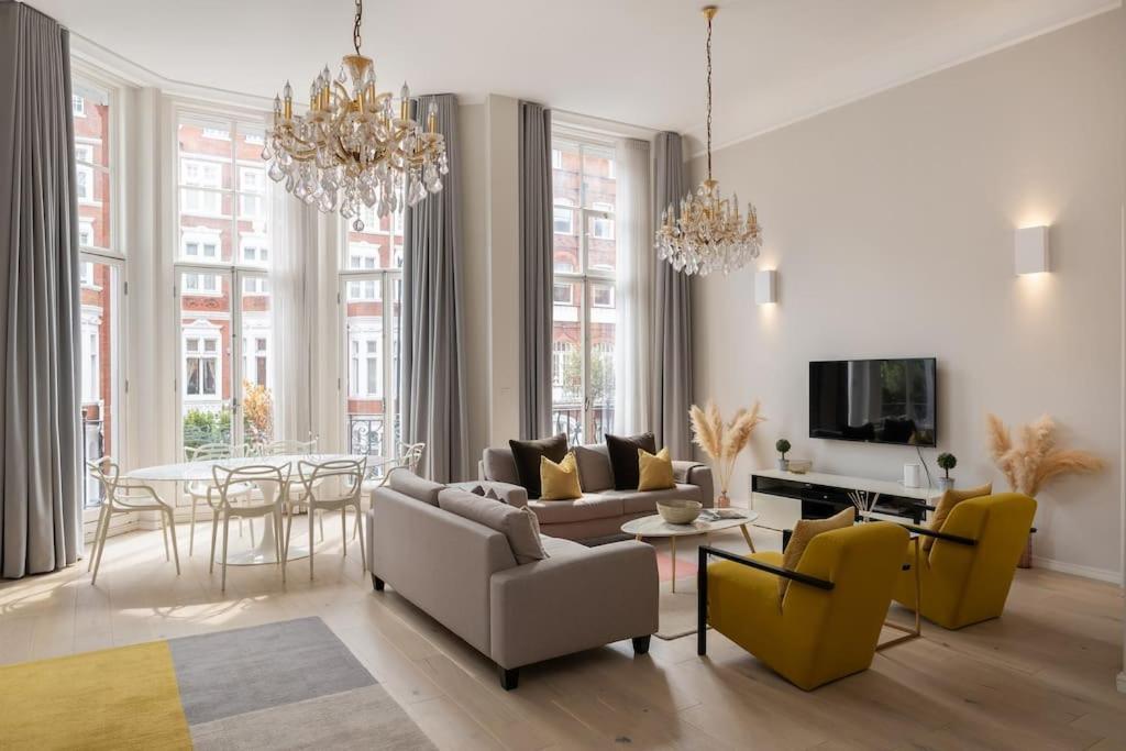 Presidential With 14ft High Ceilings & Private Elevator Apartamento